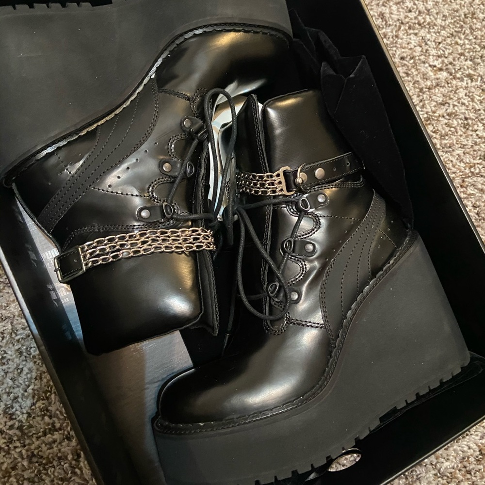 COPY - Fenty PUMA by Rihanna SB Wdg